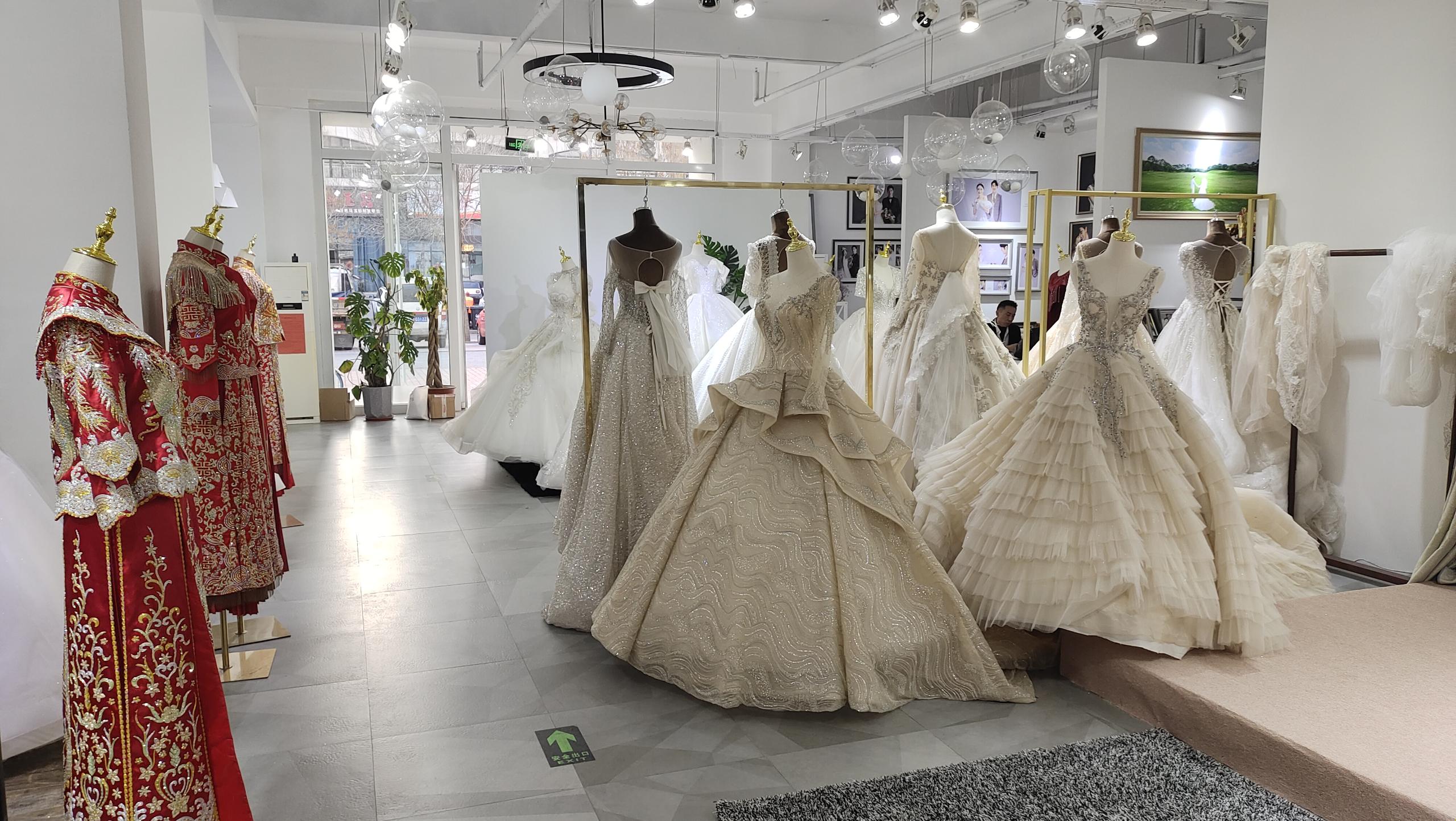 （快租无中介费）寿光市区大型婚纱摄影中心整体转让可空转